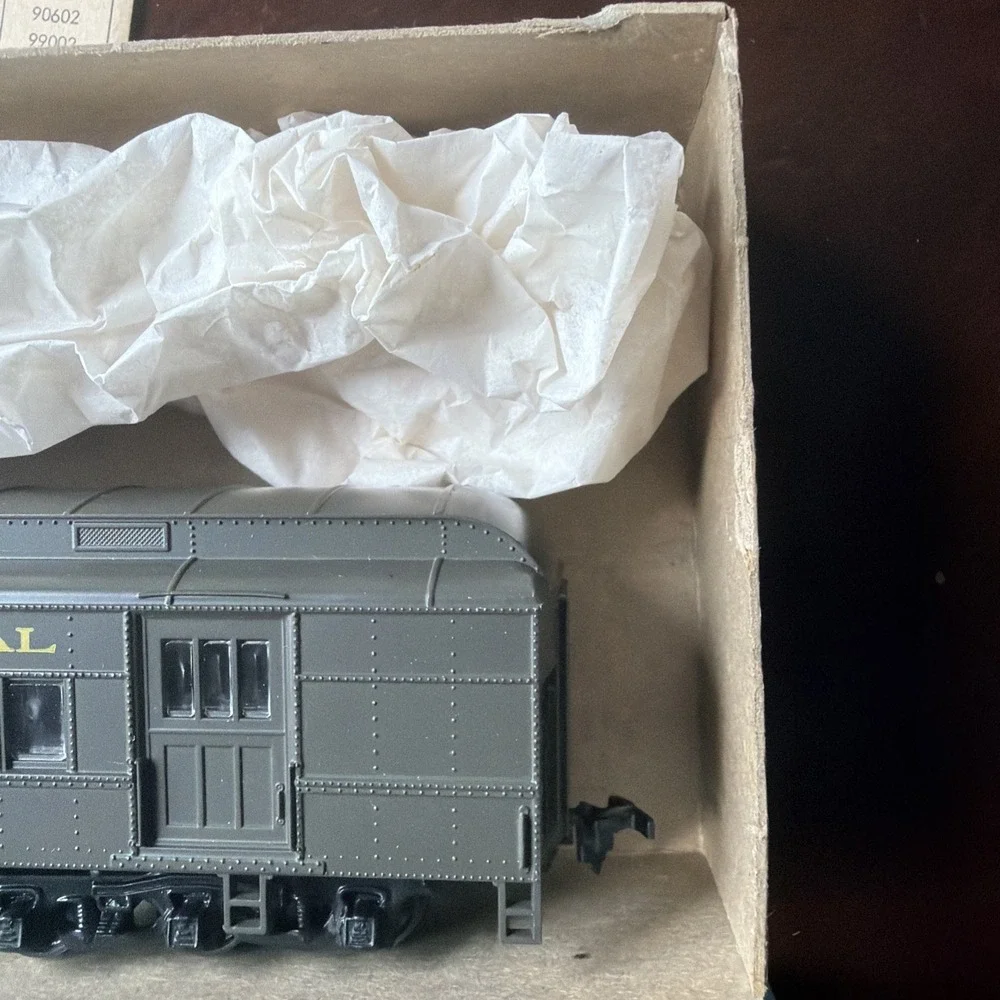 HO scale Athearn New York Central standard diner w/clerestory roof VTG In‎ Box